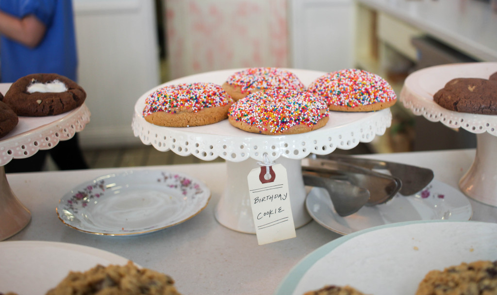 Sweet Eats: Milk Jar Cookies | Twinspiration
