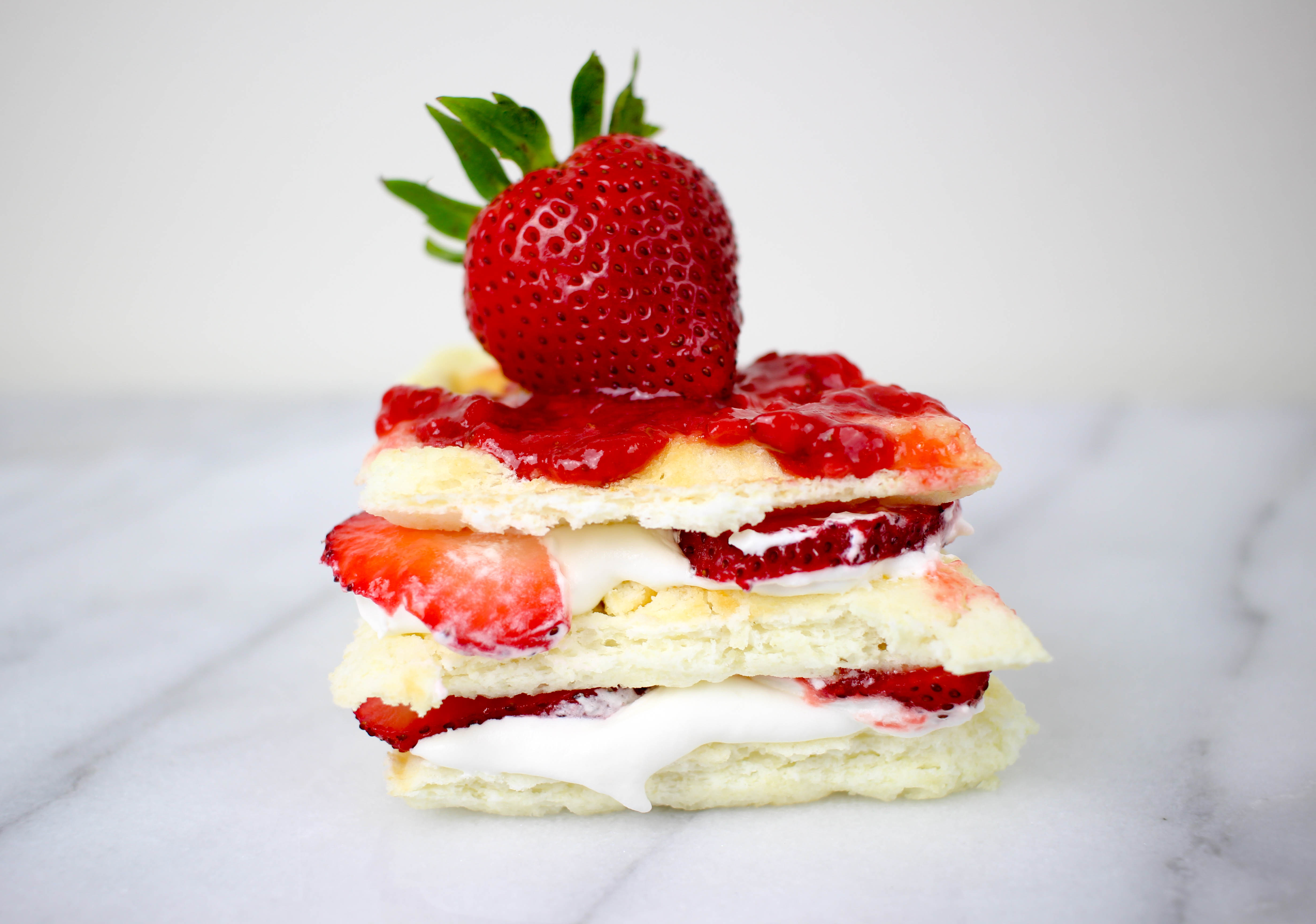 Strawberry Shortcake Waffles | Twinspiration