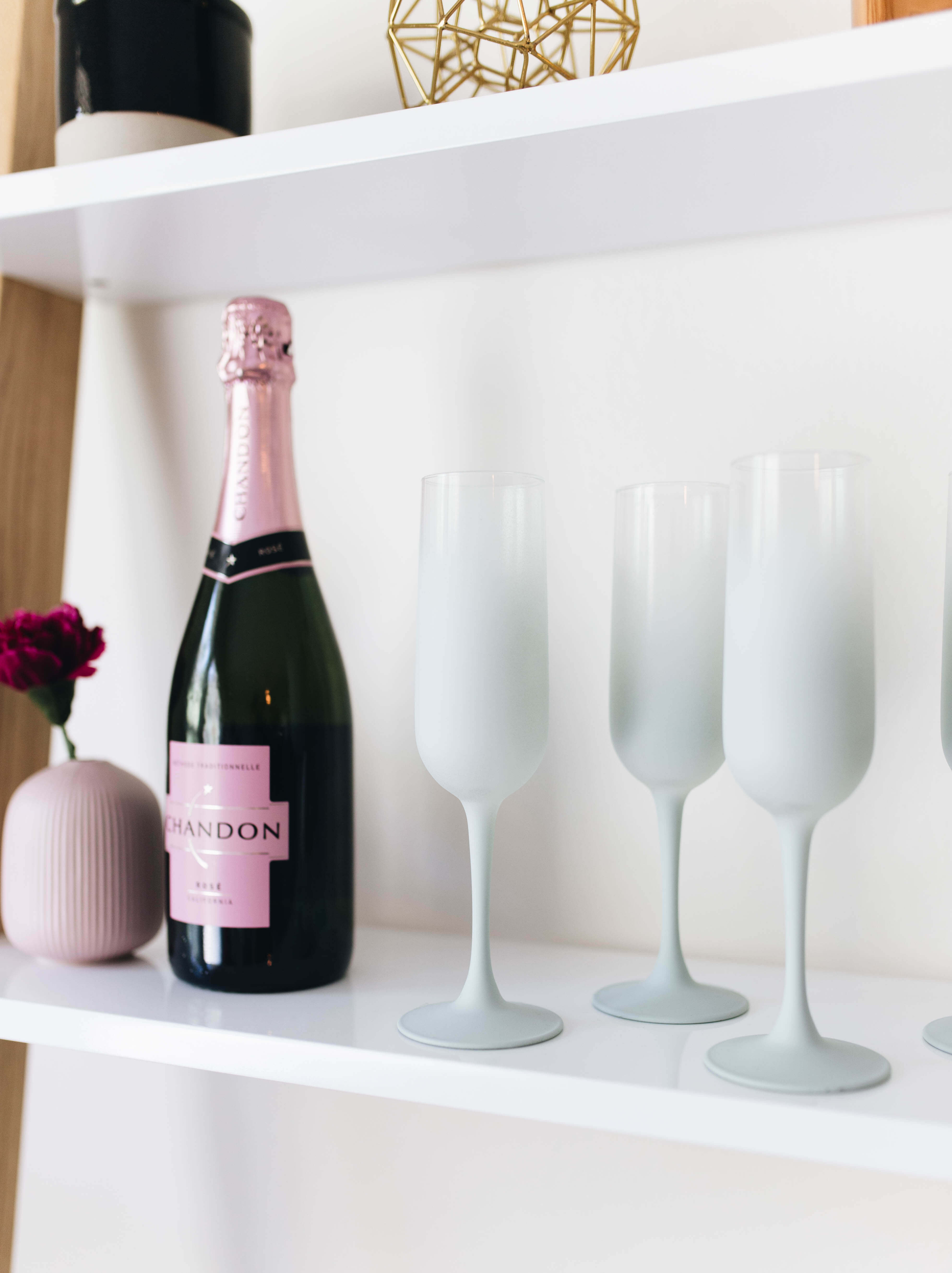 DIY Vintage Frosted Glassware | Twinspiration