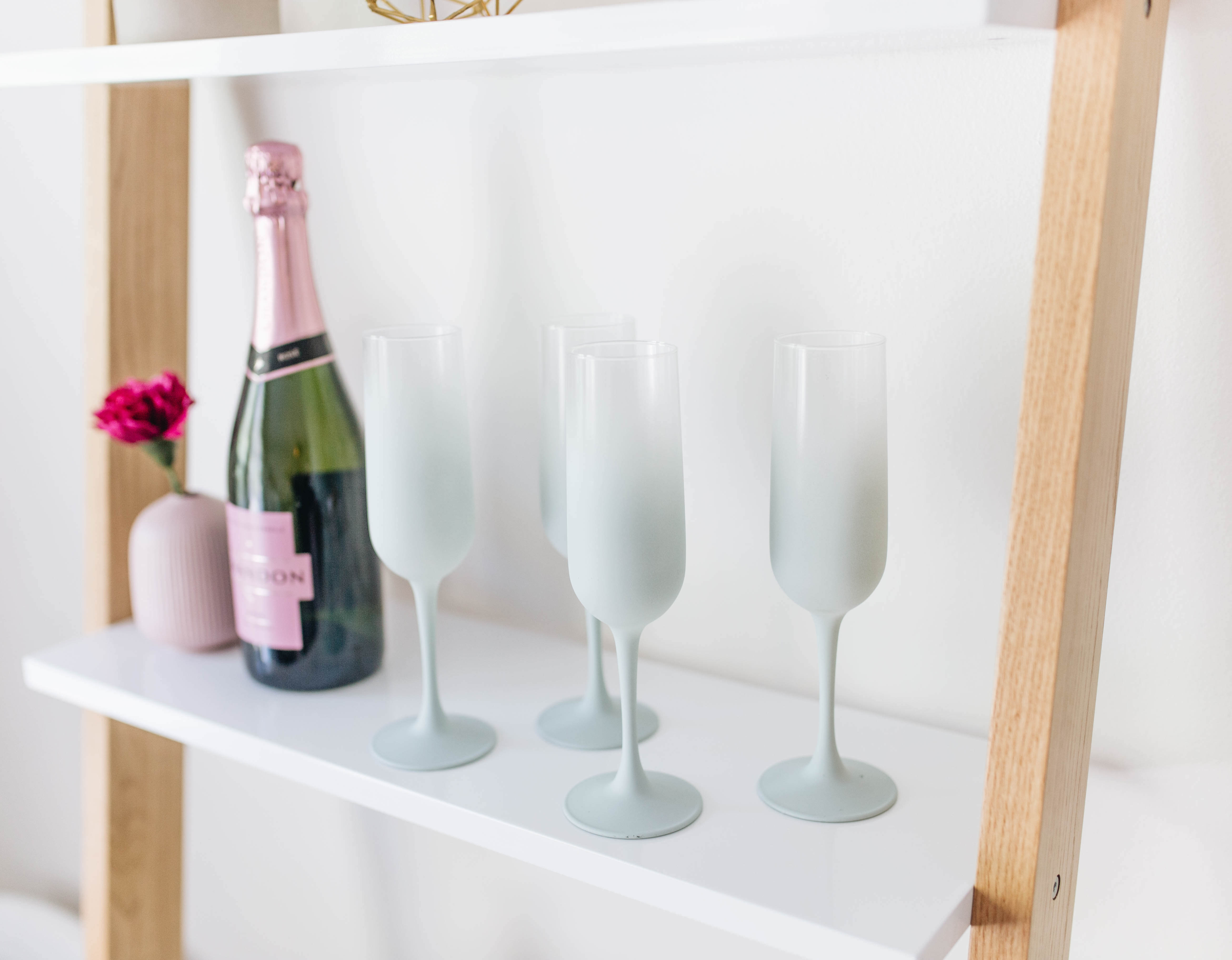 DIY Vintage Frosted Glassware | Twinspiration