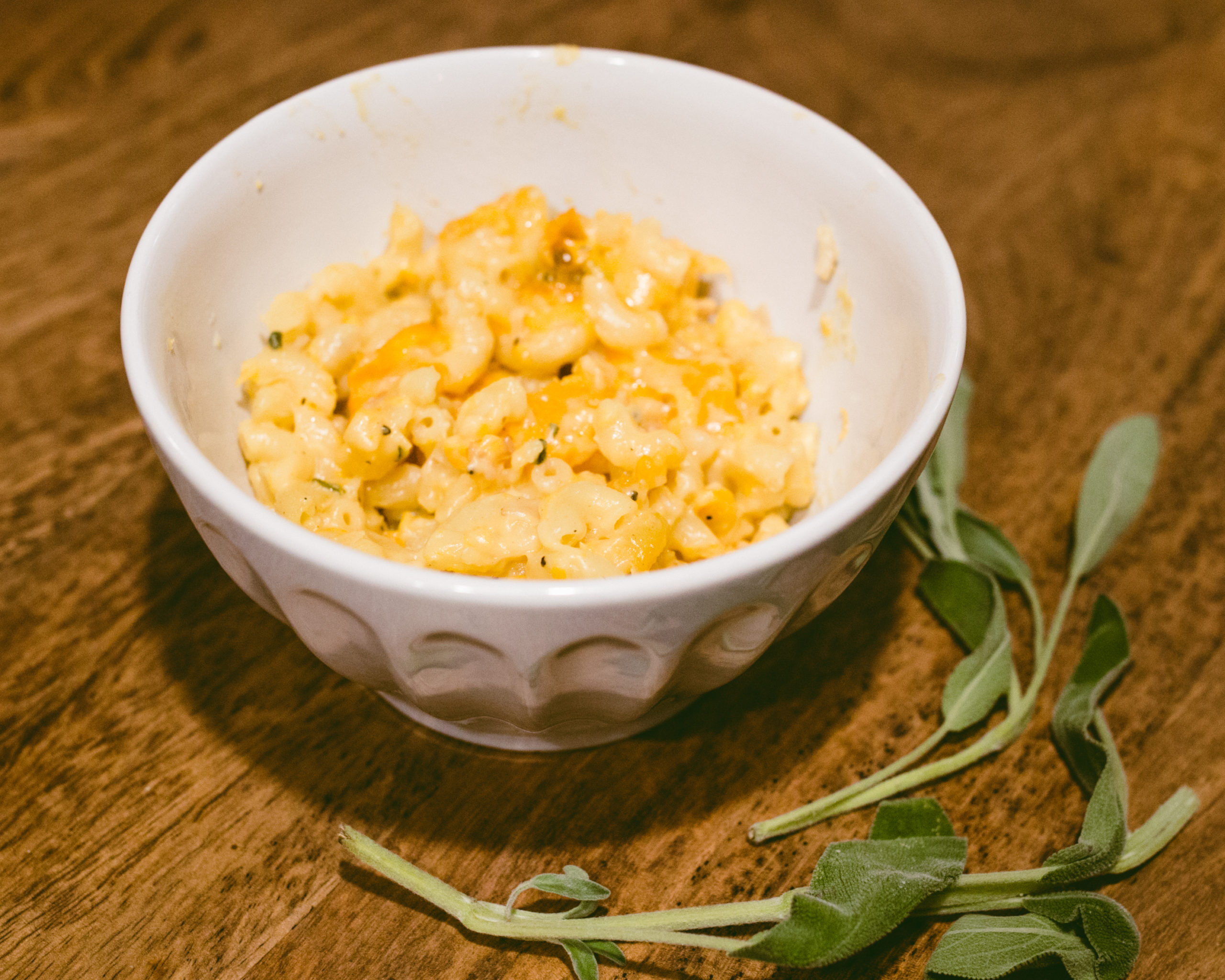 Butternut Squash + Sage Mac & Cheese | Twinspiration