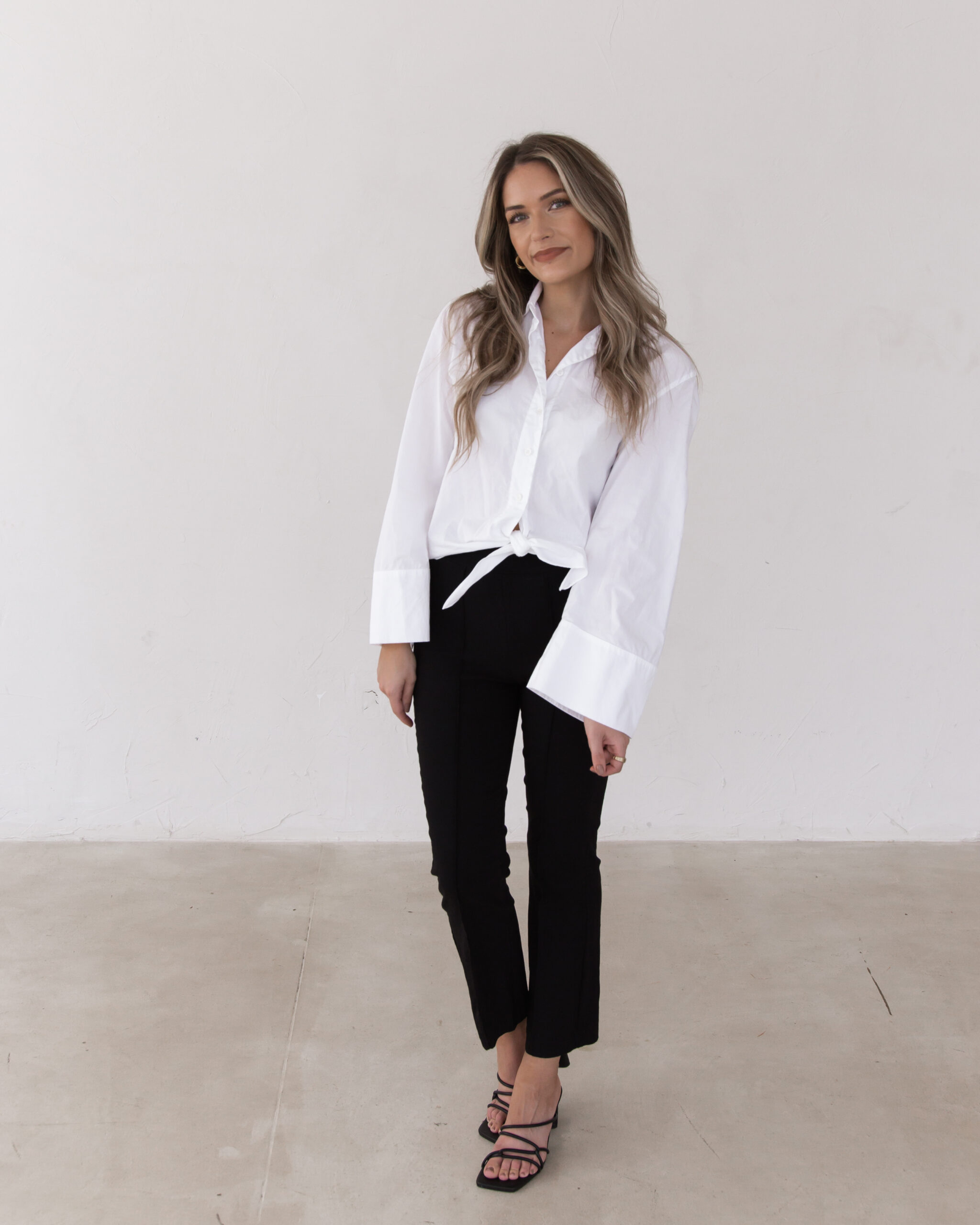 The Perfect White Button Up | Twinspiration