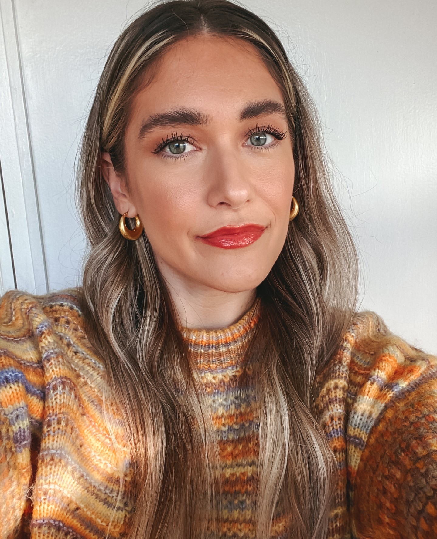Been looking for one of these '70s-inspired sweaters forever and finally found one that's under $40 at Target! Two notable beauty products I've been loving: ⁠
⁠
1. @caliray Volumizing Tubing Mascara - This mascara adds so much length and makes my lashes look fluffy. Because it's tubing it doesn't flake off and barely smudges at all, love it so far! ⁠
⁠
2. @refybeauty Brow Gel - if you want big, fluffy brows that hold up all day, this product is for you. It's actually a softer hold than I expected (as it doesn't feel crunchy or hard in the brows) but still holds my brows in place the entire day.