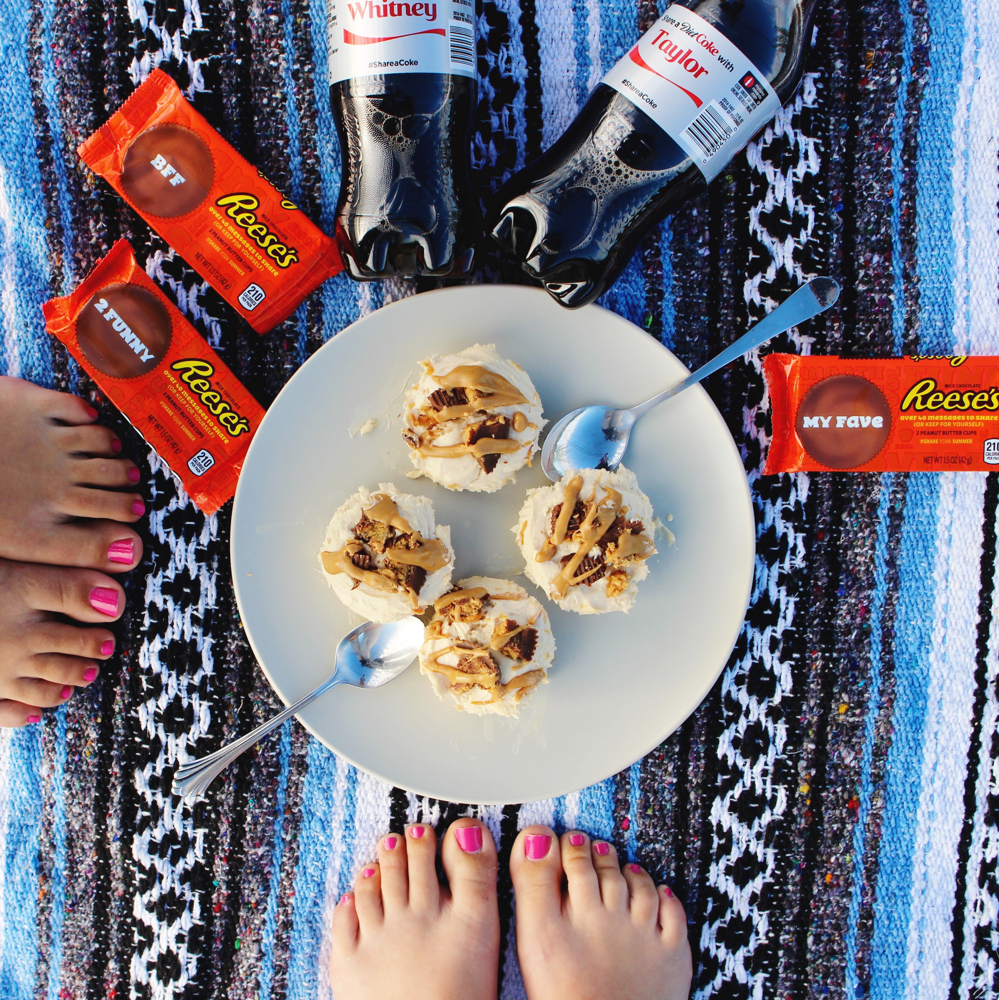 Mini REESE'S Cheesecakes by Twinspiration: https://twinspiration.co/mini-reeses-cheesecakes/