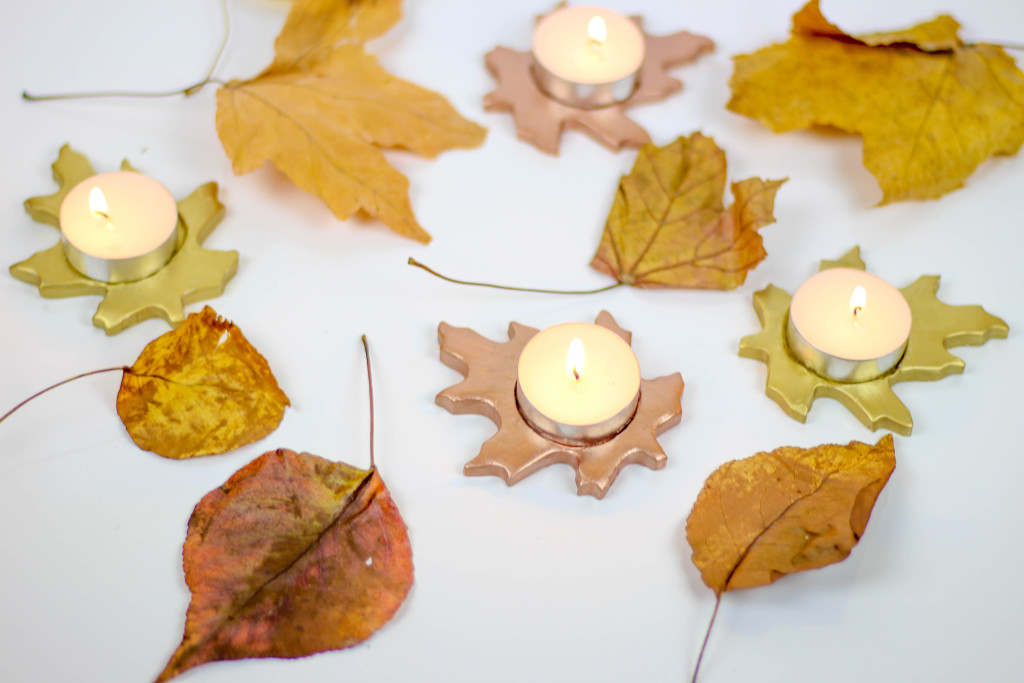 DIY Metallic Leaf Tealight Candle Holders by Twinspiration