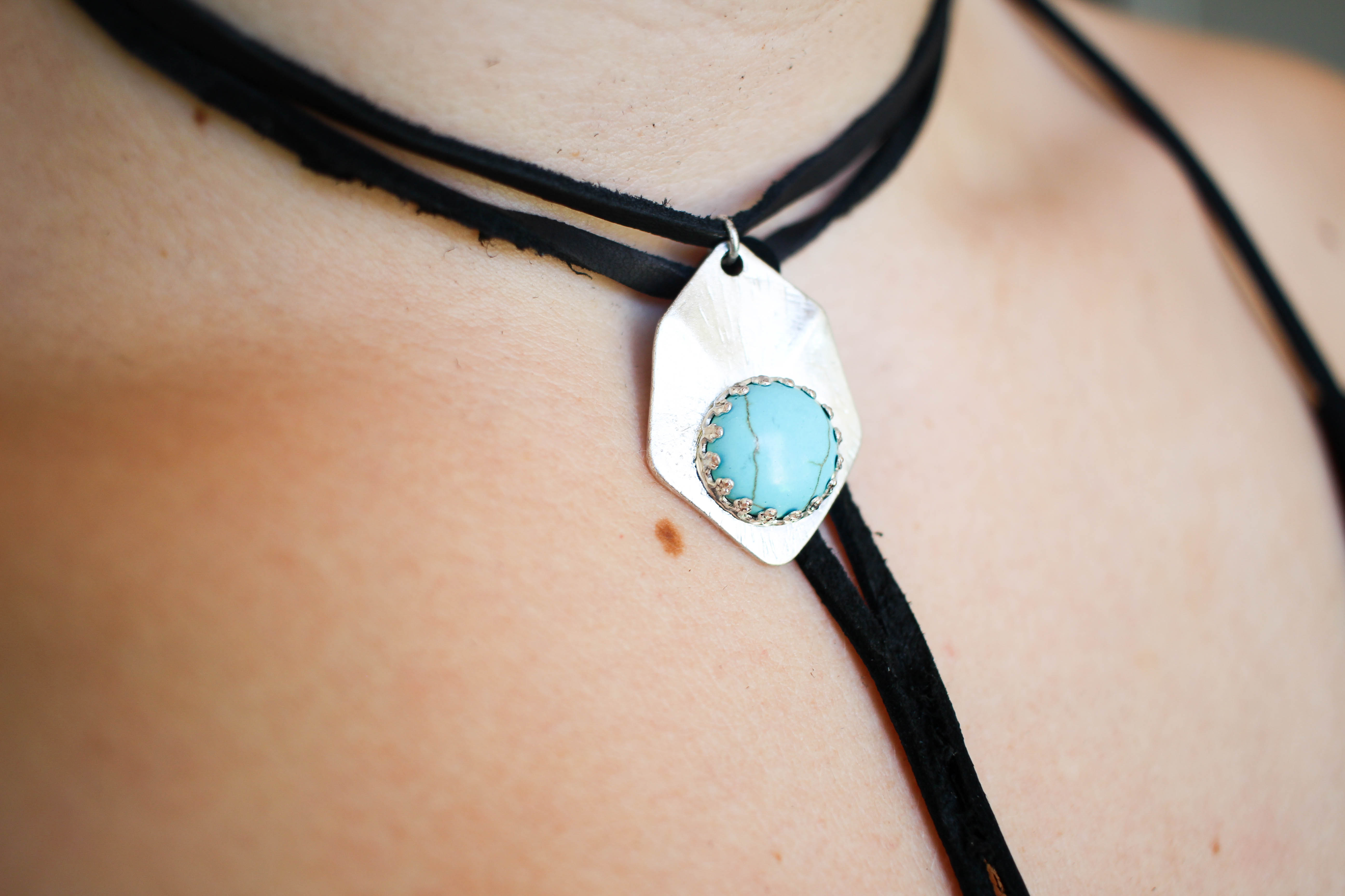 DIY Turquoise Choker Necklace | Twinspiration