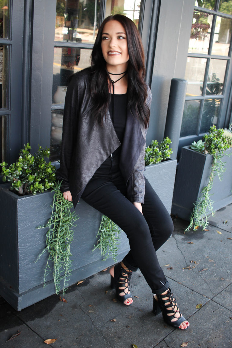 All Black Everything | Twinspiration