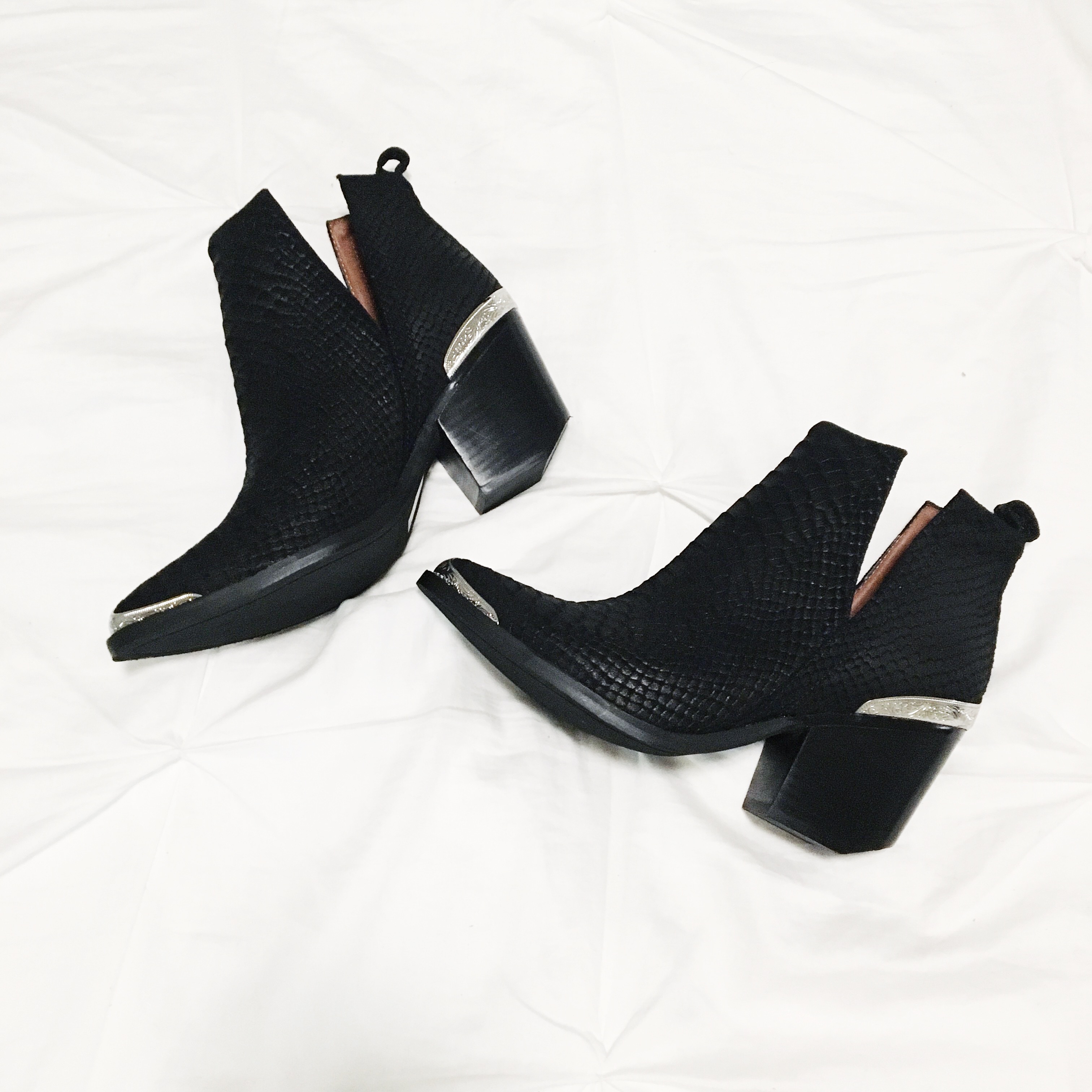 Top 10 Booties for Fall | Twinspiration