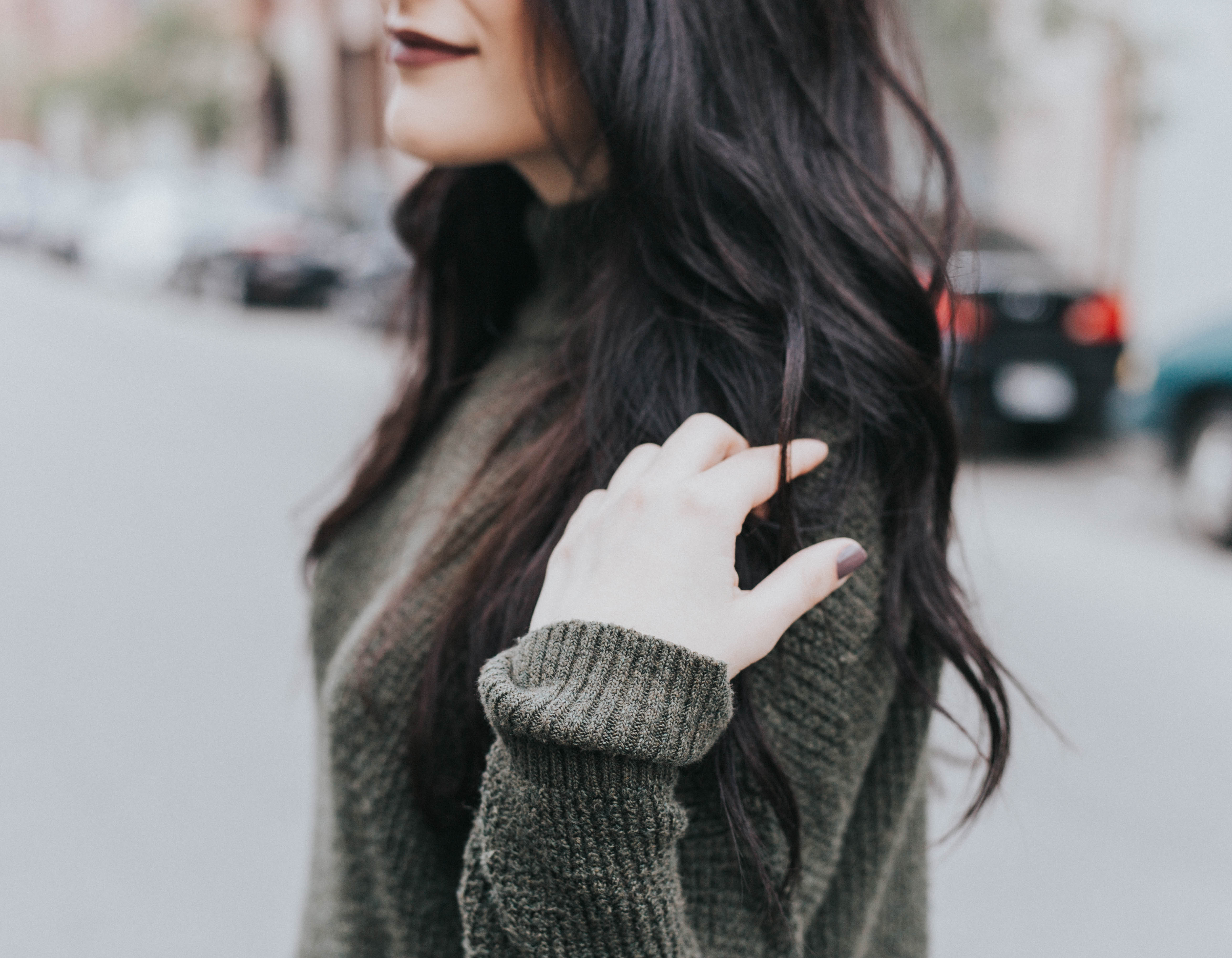 Green Sweater On Repeat | Twinspiration