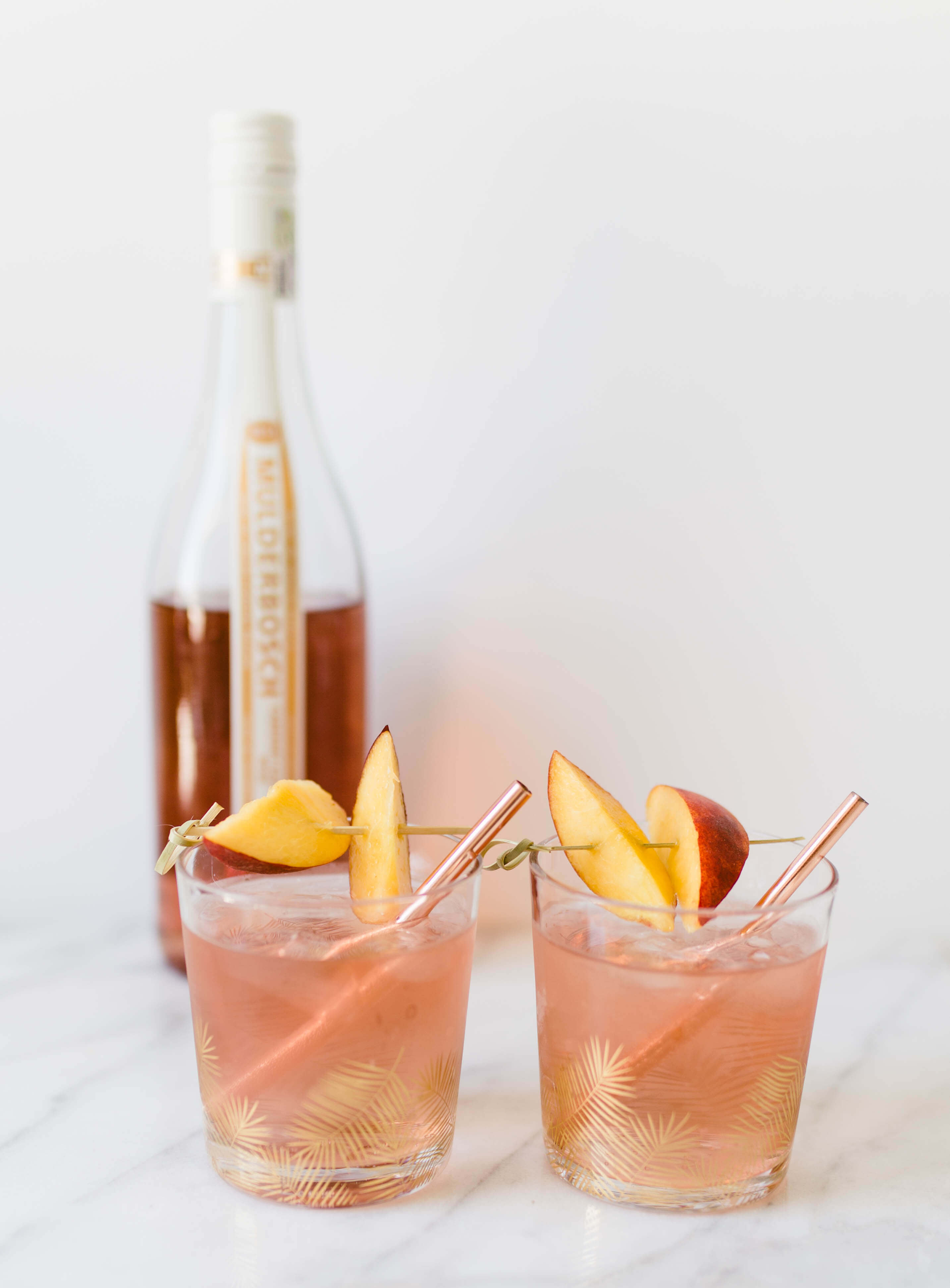 Peach Citrus Rosé Spritzer | Twinspiration