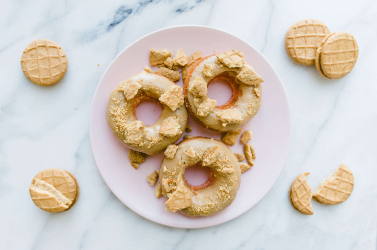 Peanut Butter & Jelly Cake Donuts | Twinspiration