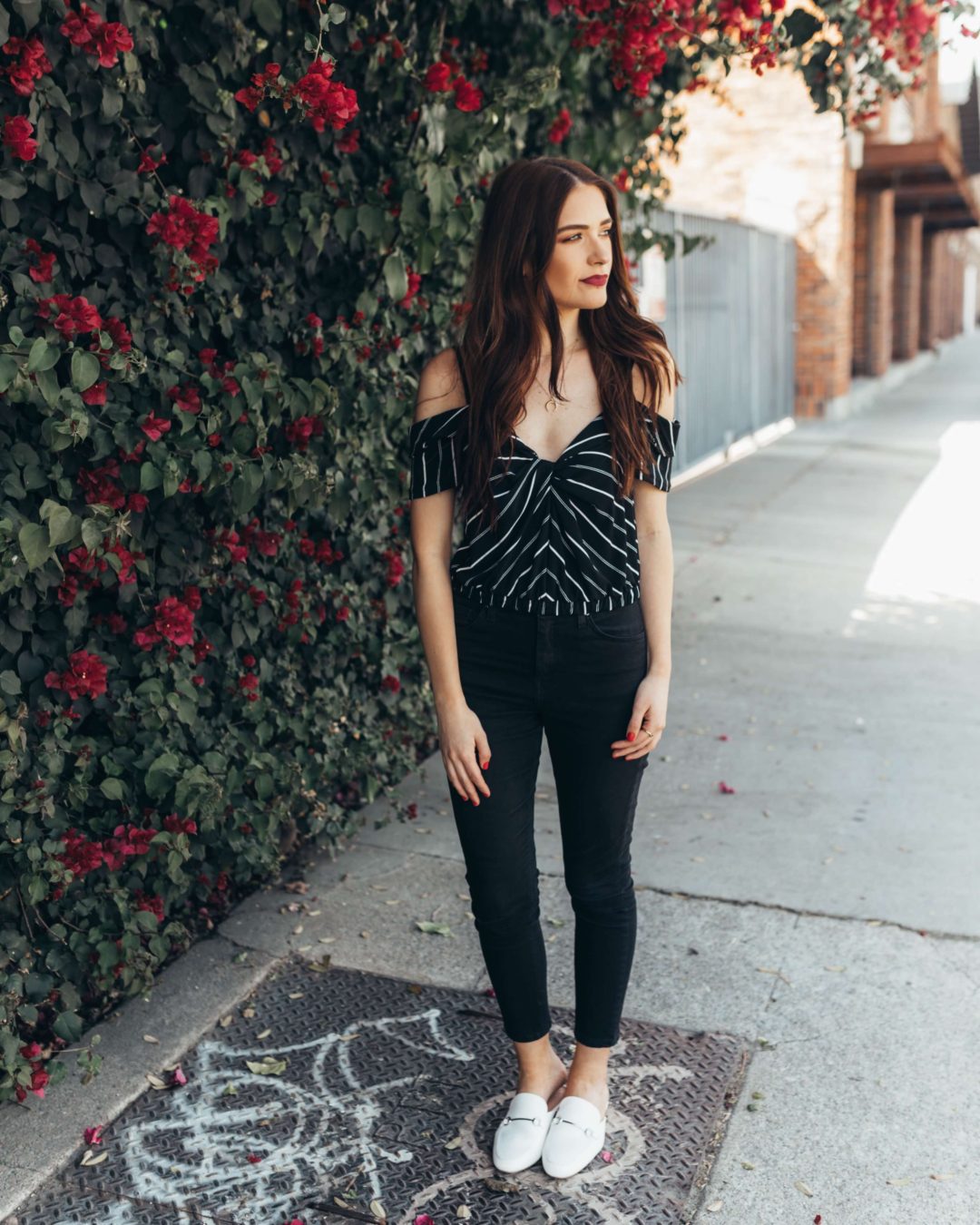 How to Wear All Black in the Spring | Twinspiration
