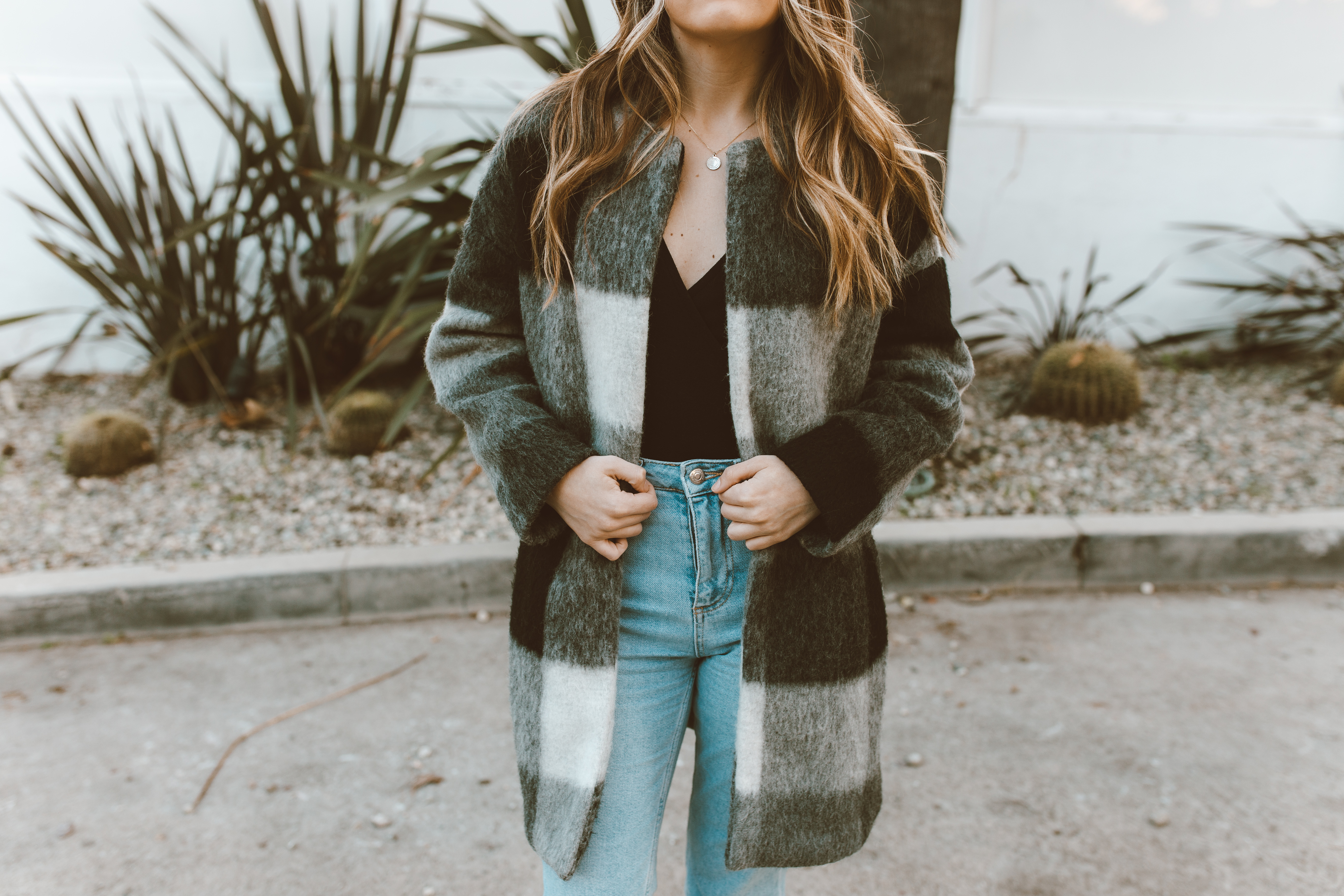 What To Wear With An Oversized Coat | Twinspiration