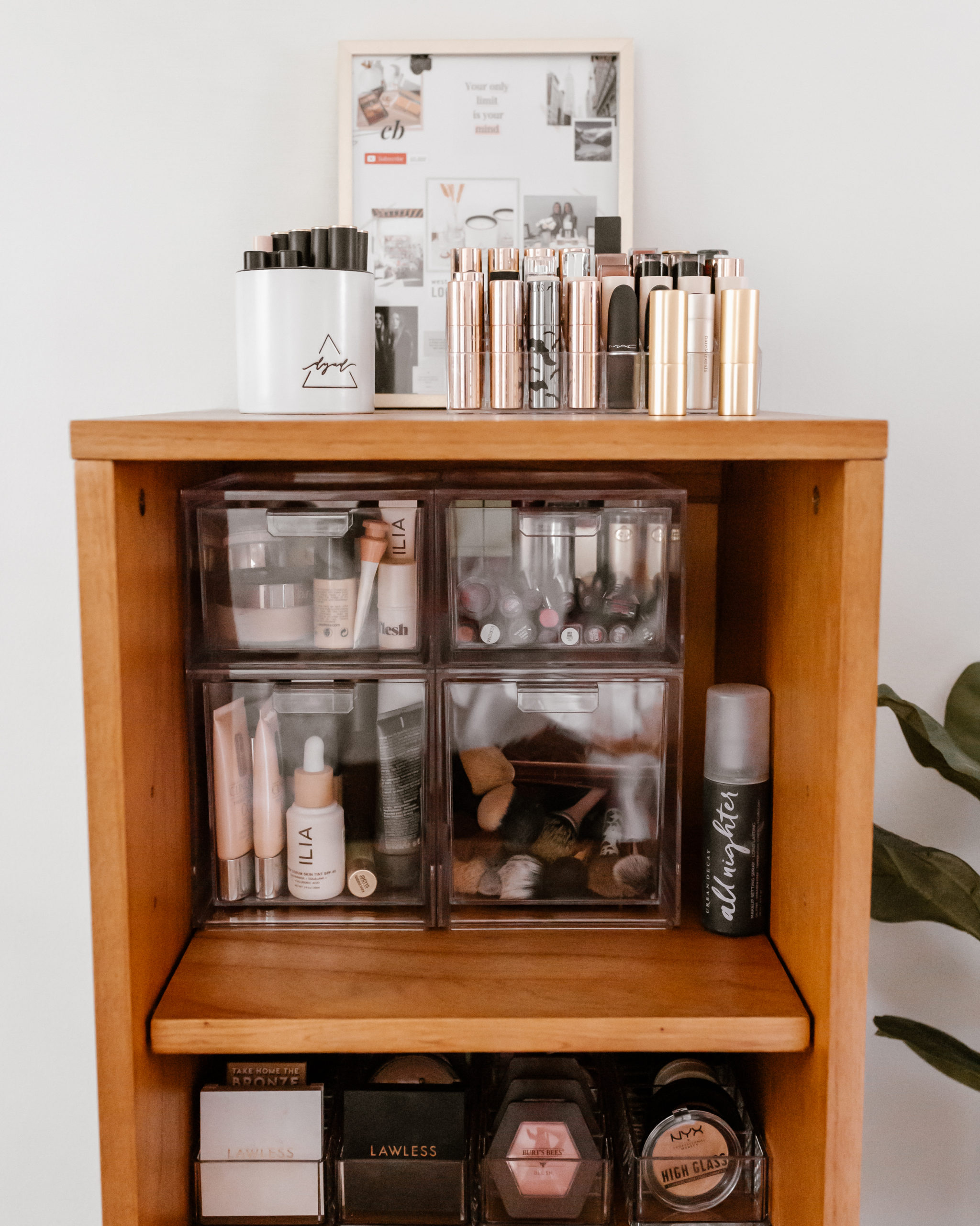 Makeup Organization + Collection | Twinspiration