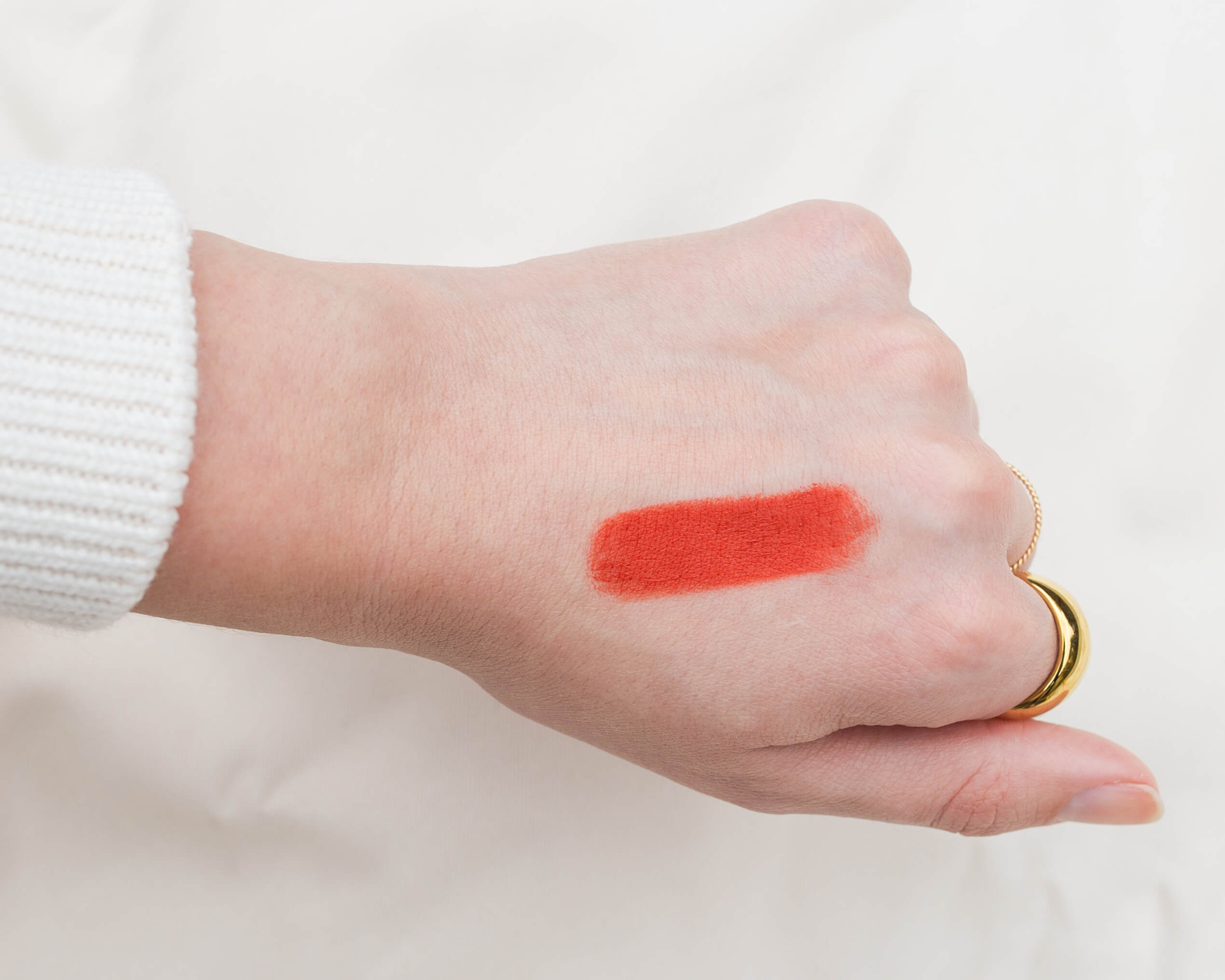 Lisa Eldridge Velvet Lipsticks: Review + Swatches (NEW SHADES!)