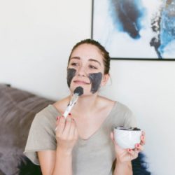 DIY Detoxifying Clay Mask | Twinspiration