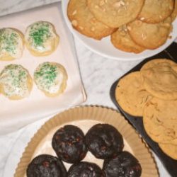 Seventh Annual Cookie Bake-Off | Twinspiration